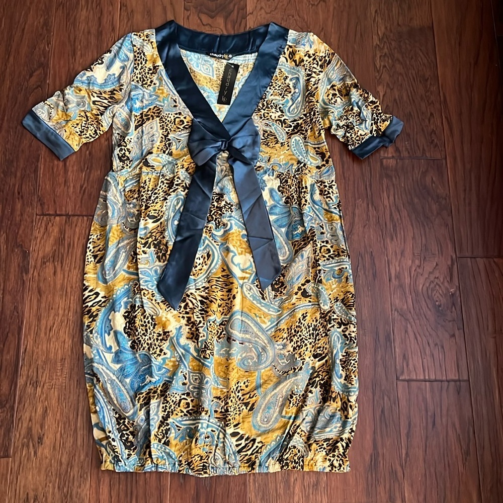 V-Neck Paisley & Animal Print Tie-Front Dress in Blue and Gold